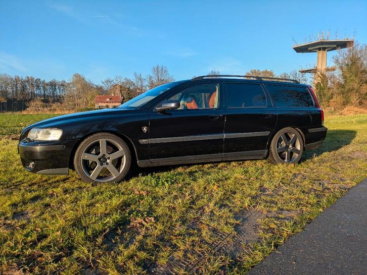 Volvo V70 2.5 R 2003 Zwart, Auto's, Volvo, Particulier, V70, 4x4, Airconditioning, Bluetooth, Boordcomputer, Centrale vergrendeling