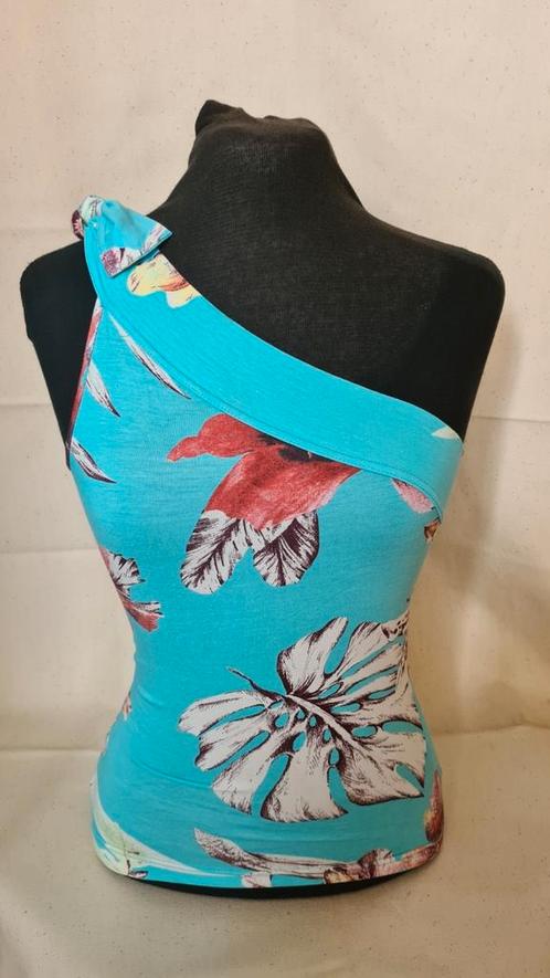 A-symetrische top, azuurblauw. Mt. S. Als nieuw, Kleding | Dames, Tops, Zo goed als nieuw, Maat 36 (S), Blauw, Zonder mouw, Ophalen of Verzenden
