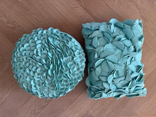 Sierkussen kussen Hinck turquoise rond rechthoek wolvilt, Huis en Inrichting, Woonaccessoires | Kussens, Zo goed als nieuw, Groen