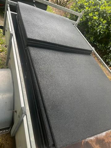 15,32 m2 rubberen tegels beschikbaar voor biedingen