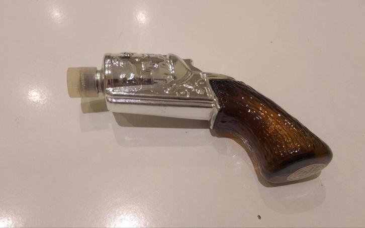Vintage Avon Blue Blazer Aftershave Colt Pistool, Verzamelen, Overige Verzamelen, Gebruikt, Ophalen of Verzenden