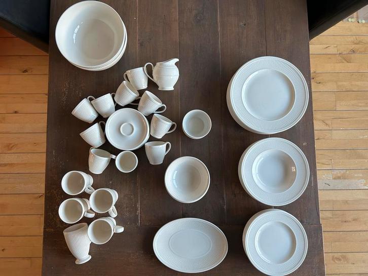 Compleet servies wedgwood windsor 63delig, Huis en Inrichting, Keuken | Servies, Zo goed als nieuw, Compleet servies, Wedgwood