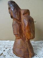 Antiek houten beeld Heilige met tas mand Christoffel? 16cm, Ophalen of Verzenden