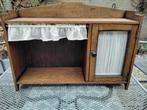 Antiek bijbelkastje met glazendeurtje en gordijntje., Ophalen of Verzenden