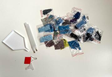 Diverse materialen tbv diamond painting beschikbaar voor biedingen