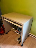 Licht houten bureau verrijdbaar, Huis en Inrichting, Bureaus, Ophalen, Met wielen, Bureau