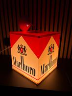 Zeldzame Marlboro Lichtbak / Hanglamp 27x27x27cm, Verzamelen, Verzenden, Gebruikt, Lichtbak of (neon) lamp
