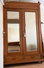 Antieke kledingkast, Ophalen