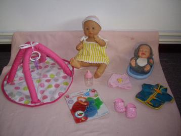 nieuw Born baby pop met speelkleed   beschikbaar voor biedingen