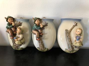 Hummel 360/A  Wall Vase Boy And Girl (Reyshof) beschikbaar voor biedingen