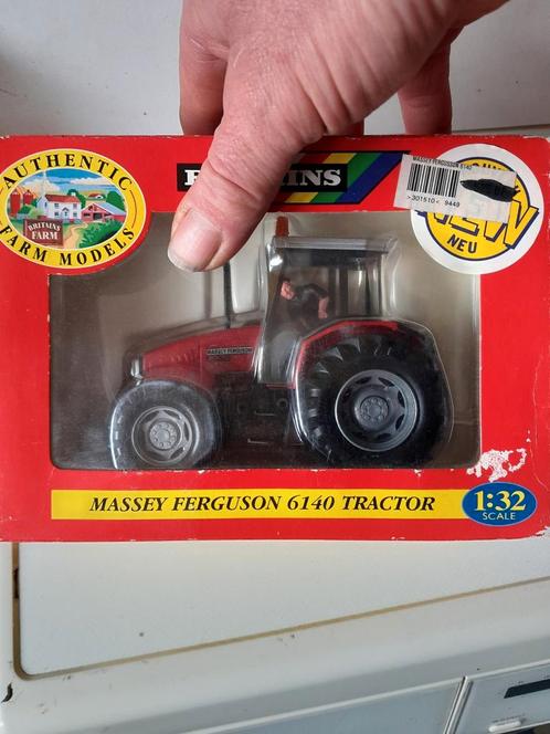 Massey ferguson 6140, Hobby en Vrije tijd, Modelauto's | 1:32, Zo goed als nieuw, Tractor of Landbouw, Britains, Ophalen of Verzenden