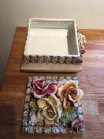 Uitbundig gedecoreerde vintage (opberg)pot, Ophalen of Verzenden