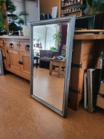 Spiegel 60x100 facet geslepen met mooie lijst beschikbaar voor biedingen