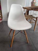 Vitra Eames DSW eetkamerstoel 1x, Kunststof, Design, Wit, Zo goed als nieuw