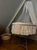 Rotan wieg met piekstok, Ophalen, Gebruikt, Wieg