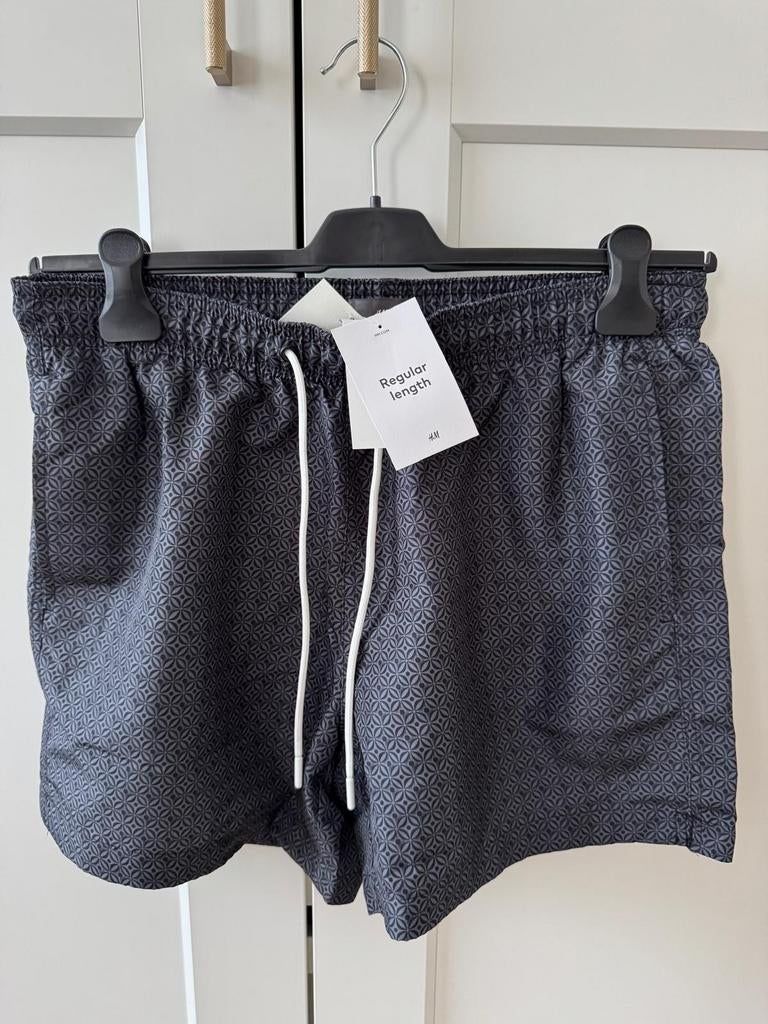 Nieuwe H&M zwemshort - Maat L, Kleding | Heren, Badmode en Zwemkleding, Maat 52/54 (L), Zwart, Ophalen of Verzenden, Zwemshort