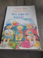 Boek carry slee we zijn er bijna, Boeken, Kinderboeken | Baby's en Peuters, Ophalen of Verzenden, Zo goed als nieuw