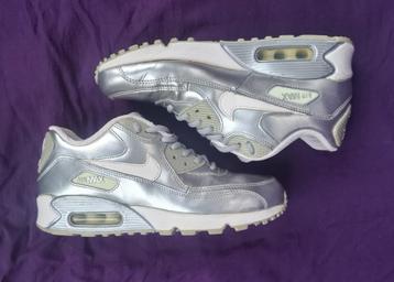 Nike Air Max 90 beschikbaar voor biedingen