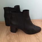 Ziengs leren korte laarsjes, zwart, mt 42, zgan, Zwart, Lage of Enkellaarzen, Ophalen of Verzenden, Zo goed als nieuw