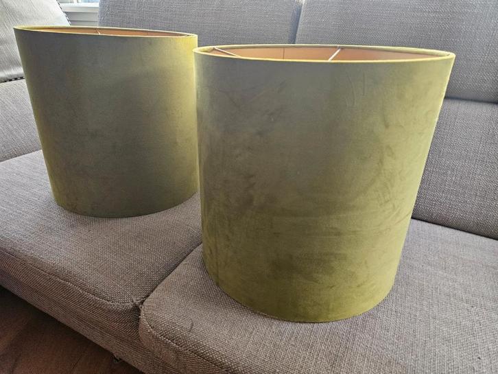 2 Groene fluweel lampenkappen met gouden binnenkant, Huis en Inrichting, Lampen | Lampenkappen, Zo goed als nieuw, Rond, Groen