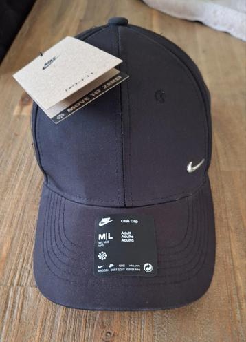 Nike petje beschikbaar voor biedingen