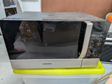 Combi magnetron Samsung - nieuwe stekker nodig beschikbaar voor biedingen