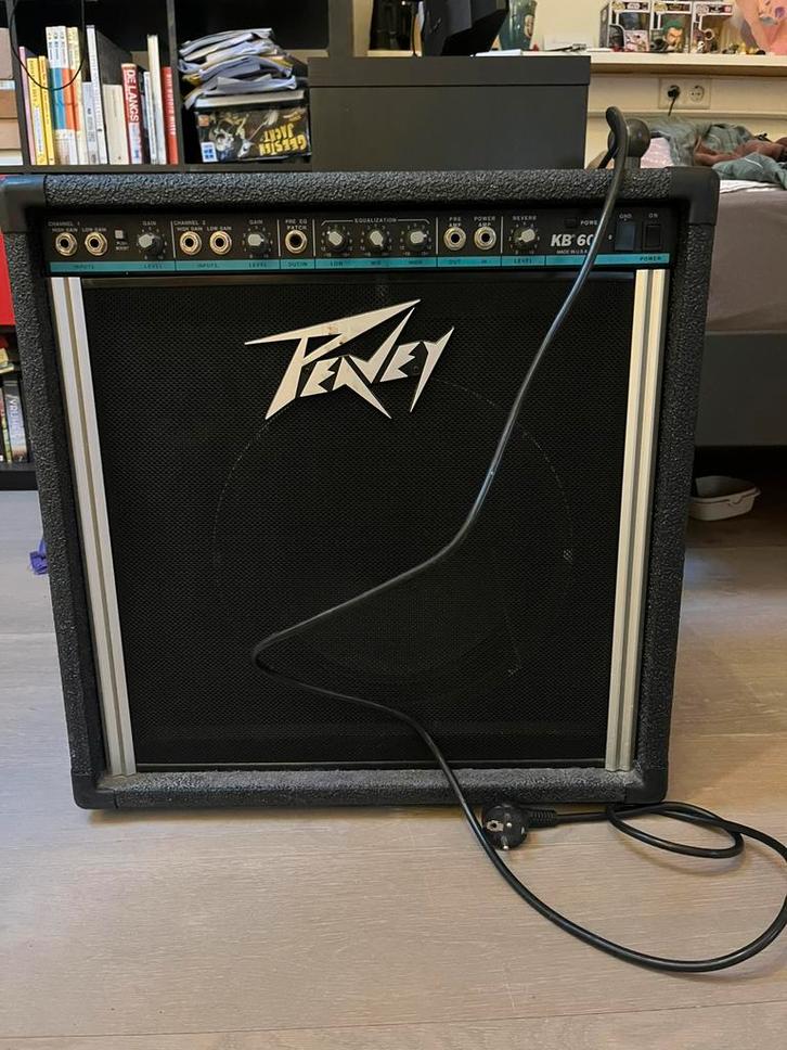 Peavey KB 60, Muziek en Instrumenten, Versterkers | Bas en Gitaar, Zo goed als nieuw, Basgitaar, 50 tot 100 watt, Ophalen