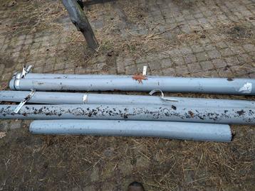 Gebruikte mastgoot 100mm (4x 2m + 1m) met beugels beschikbaar voor biedingen