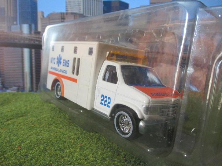 1/43 Ford E450 New York City EMS Ambulance - Majorette, Hobby en Vrije tijd, Modelauto's | 1:43, Nieuw, Auto, Overige merken, Ophalen of Verzenden