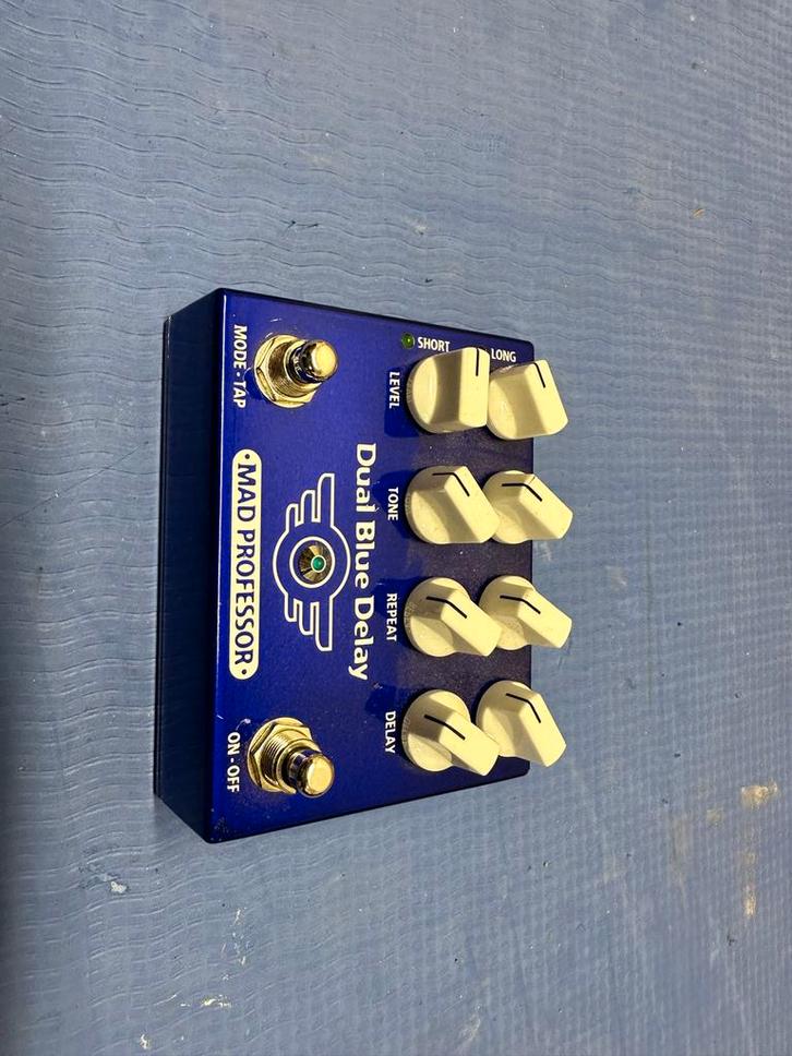 Mad Professor Dual Blue Delay Pedaal, Muziek en Instrumenten, Effecten, Zo goed als nieuw, Delay of Echo, Ophalen of Verzenden