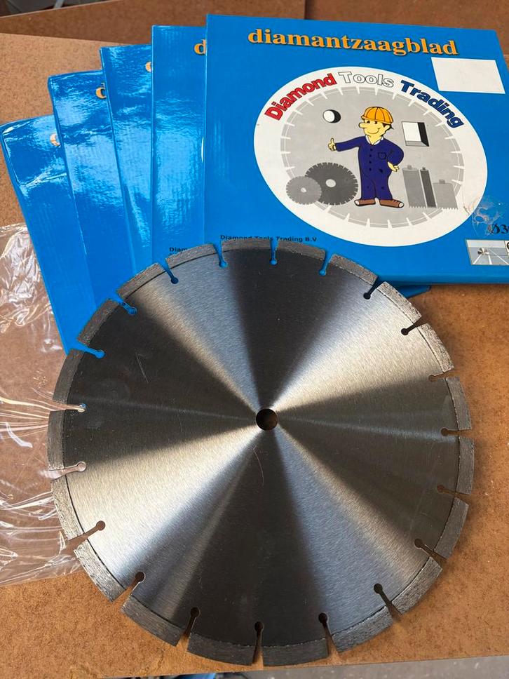 Diamant Zaagbladen 300mm, Doe-het-zelf en Verbouw, Gereedschap | Zaagmachines, Gebruikt, Cirkelzaag, 1200 watt of meer, 70 mm of meer