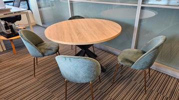 Kave Home Eettafel met 4 Ivonne Stoelen beschikbaar voor biedingen