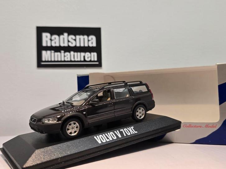 Volvo XC70 Cross country - Phase 2 - 1:43 Minichamps, Hobby en Vrije tijd, Modelauto's | 1:43, Zo goed als nieuw, Auto, MiniChamps