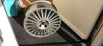 Originele Alfa Romeo velgen 17 inch + nieuwe naafdoppen, Ophalen of Verzenden, Nieuw, Alfa Romeo