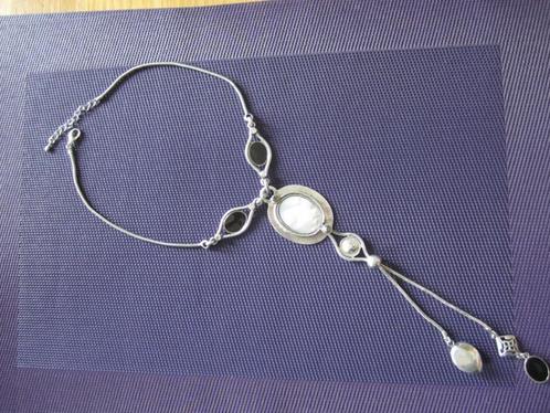 ketting met hanger, Sieraden, Tassen en Uiterlijk, Kettingen, Zo goed als nieuw, Overige materialen, Zilver, Met hanger, Verstelbaar