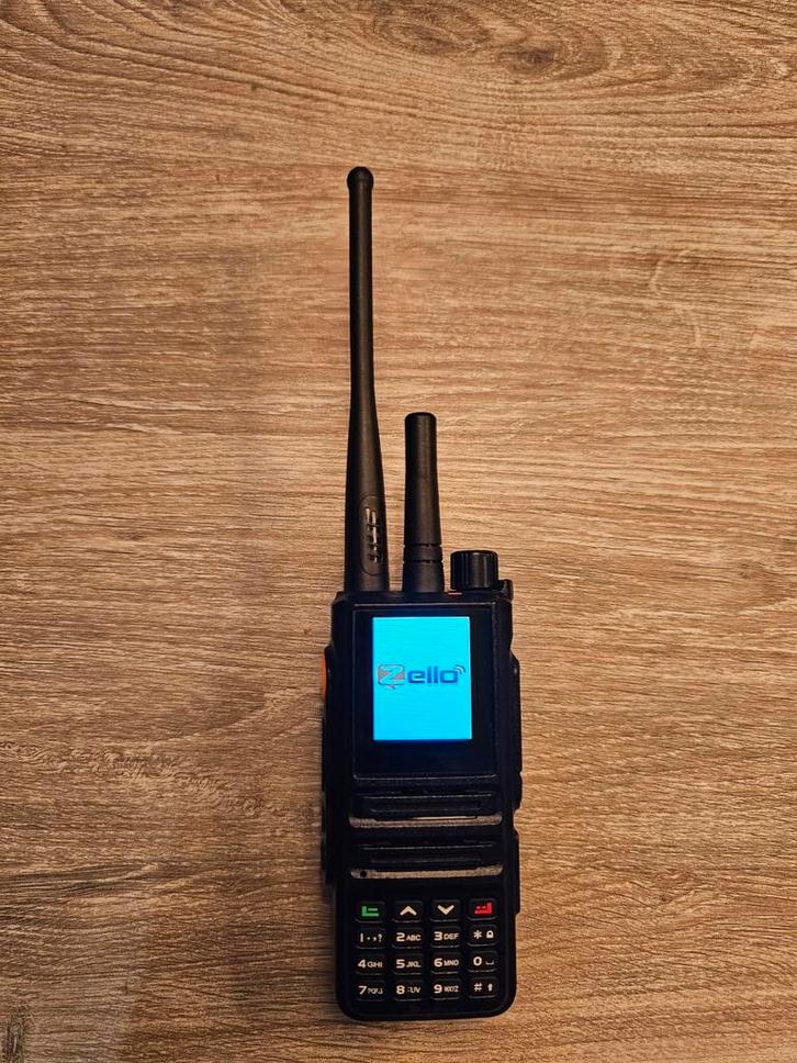 POC Portofoon - Zello Duo sim/ wifi, Telecommunicatie, Portofoons en Walkie-talkies, Gebruikt, Portofoon of Walkie-talkie, 15 km of meer