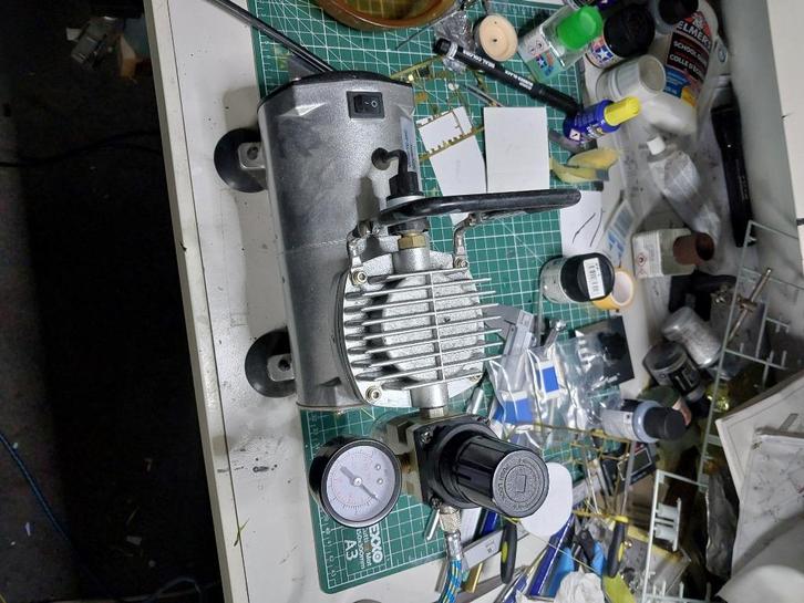 Sparmax compressor plus spuitcabine, Hobby en Vrije tijd, Modelbouw | Overige, Gebruikt, 1:32 tot 1:50, Ophalen