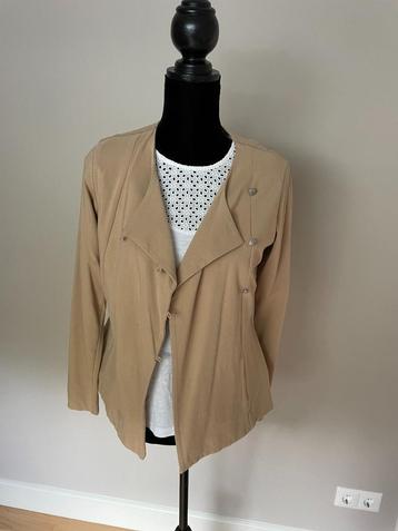 Vest beige maat S Nieuw beschikbaar voor biedingen