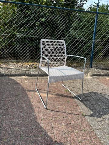 Stoel Robin – Max & Luuk | Showroommodel | Off White beschikbaar voor biedingen