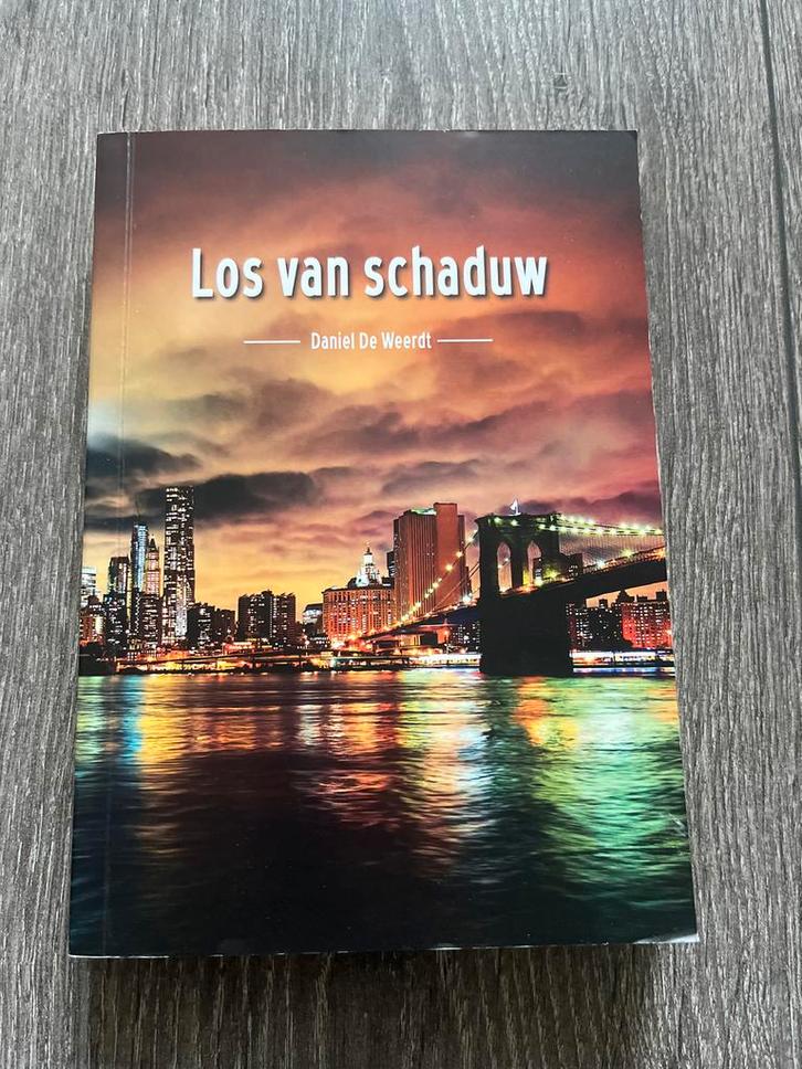 Los van schaduw - Daniel De Weerdt, Boeken, Romans, Zo goed als nieuw, België, Ophalen