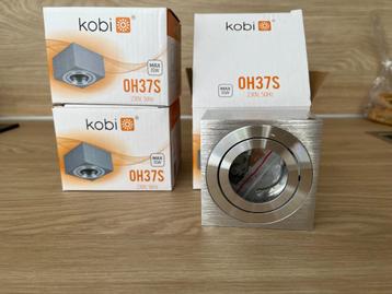  3 nieuwe vierkante opbouwspot, merk Kobi, type OH37S beschikbaar voor biedingen
