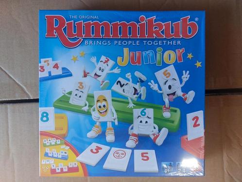 Rummikub junior nieuw, Hobby en Vrije tijd, Gezelschapsspellen | Bordspellen, Nieuw, Ophalen of Verzenden