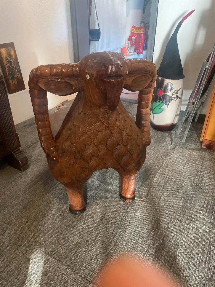 Zware ijzerhouten stoel bok van veiling, Huis en Inrichting, Stoelen, Gebruikt, Eén, Hout, Bruin, Ophalen of Verzenden