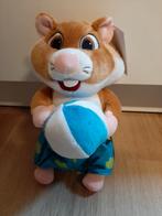 AH hamster knuffel zomer met strandbal 30 cm, Ophalen of Verzenden, Overige typen
