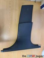 Afdekkap B-stijl rechts onder BMW E60 E61 51437027090, Gebruikt, Ophalen of Verzenden, BMW, BMW