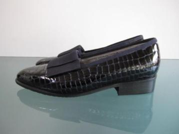 GRATIS VERZENDEN | ALEXANDRIA croco blauwe pumps 42.5 beschikbaar voor biedingen
