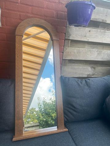 Eikenhout spiegel beschikbaar voor biedingen