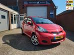 Toyota Aygo 1.0-12V Aspiration Red, 5 deurs, Airco Dealer on, Gebruikt, Zwart, 4 stoelen, 68 pk