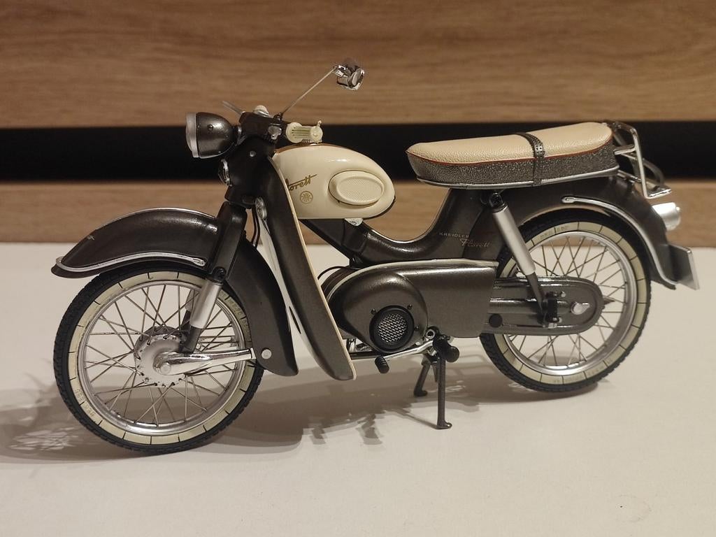 Schuco: Kreilder Florett Super (schaal: 1/10) nieuw in doos, Ophalen of Verzenden, Nieuw, 1:9 t/m 1:12, Motor