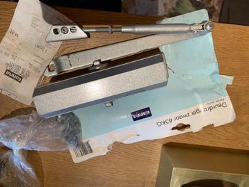Deurdranger zwaar 65 kg beschikbaar voor biedingen